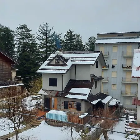 Comodo In Sila Moccone-camigliatello Appartement *