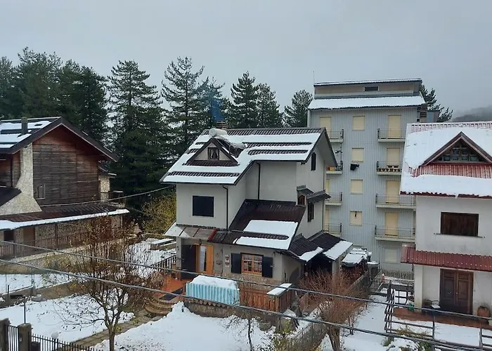 Comodo In Sila Moccone-camigliatello 公寓 *