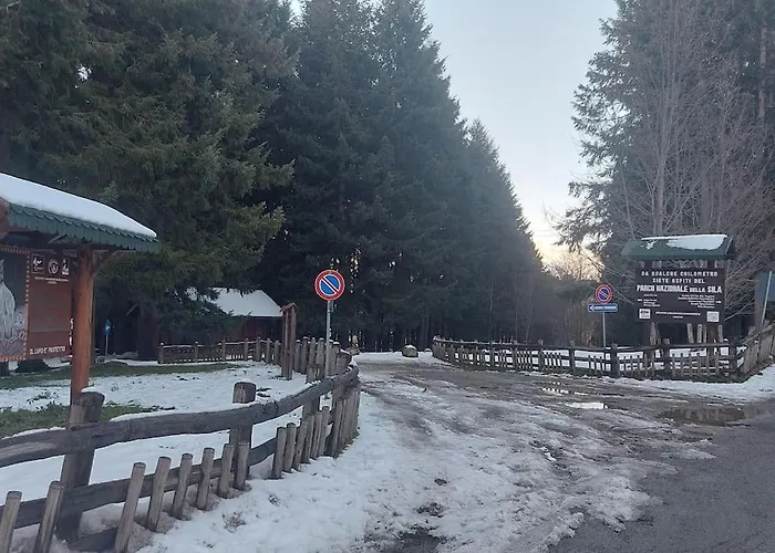 Comodo In Sila Moccone-camigliatello 公寓 *